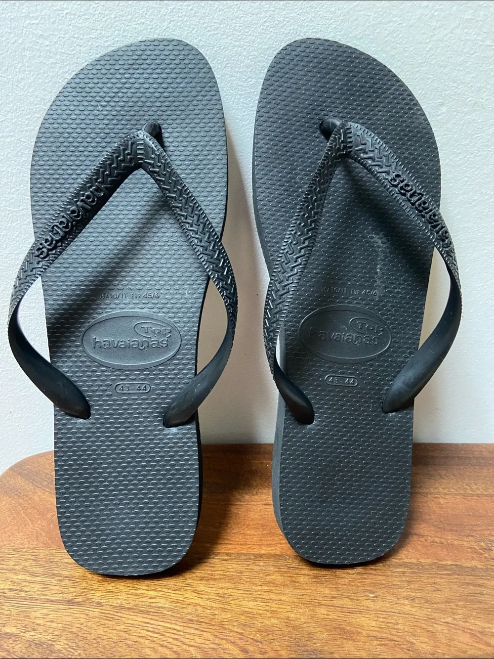 Havaianas Black Classic Flip Flops